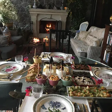 No 5 Bed & Breakfast 4*