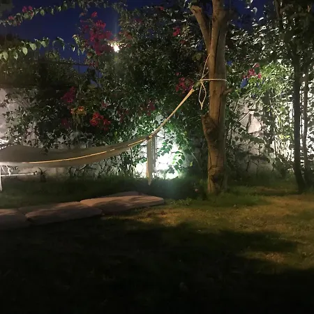 No 5 فندق مبيت وإفطار 4*