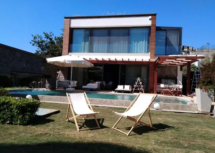 Couette-café No 5 4*