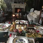 No 5 Bed and breakfast 4*