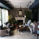 No 5 Bed and breakfast