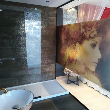 Bed and Breakfast No 5 4*