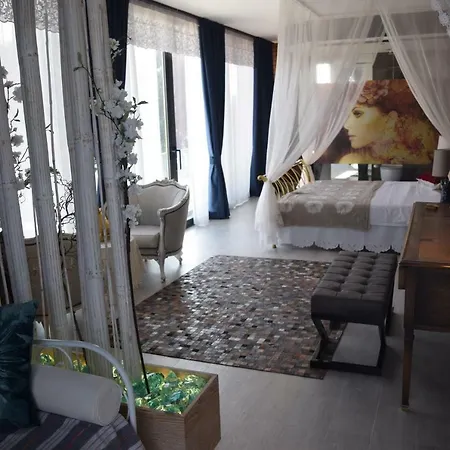 Bed and Breakfast No 5