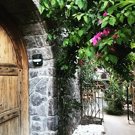 Bed and Breakfast No 5 Αλικαρνασσός